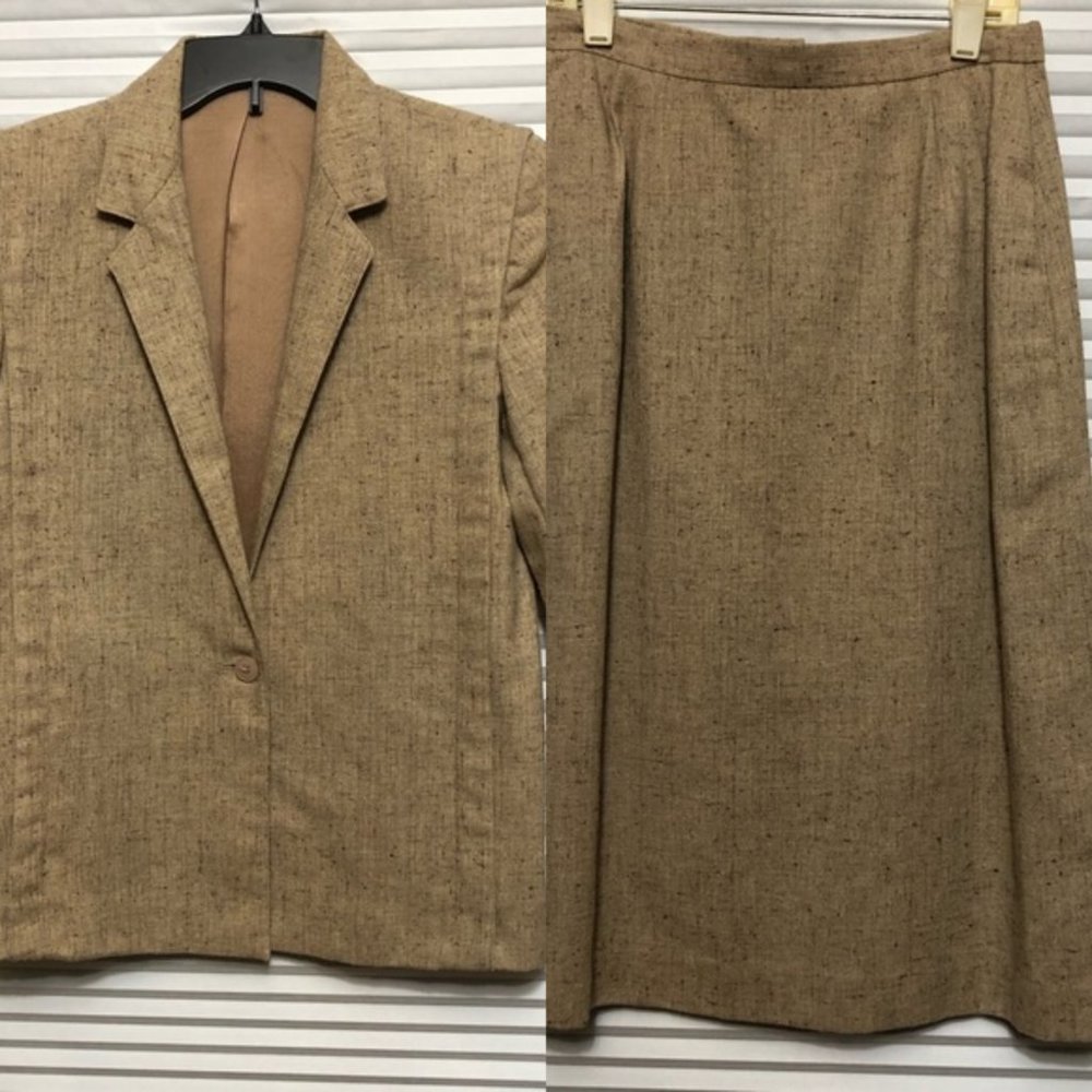 Michelle Stuart Women’s size:8- (2piece su…
